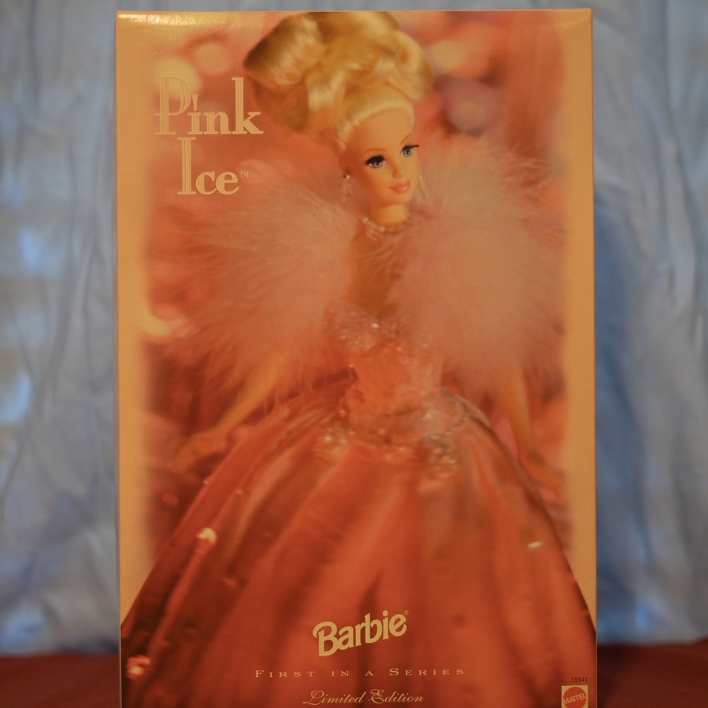 Pink Ice Barbie 1996 - Picture 3 of 6